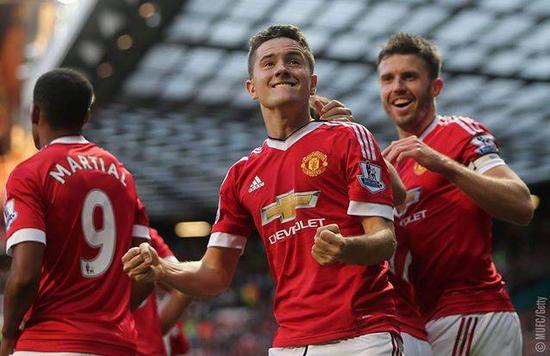 他和義大利 他和義大利